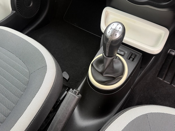 Used Renault Twingo 2015 for sale - 76302181: Photo 25