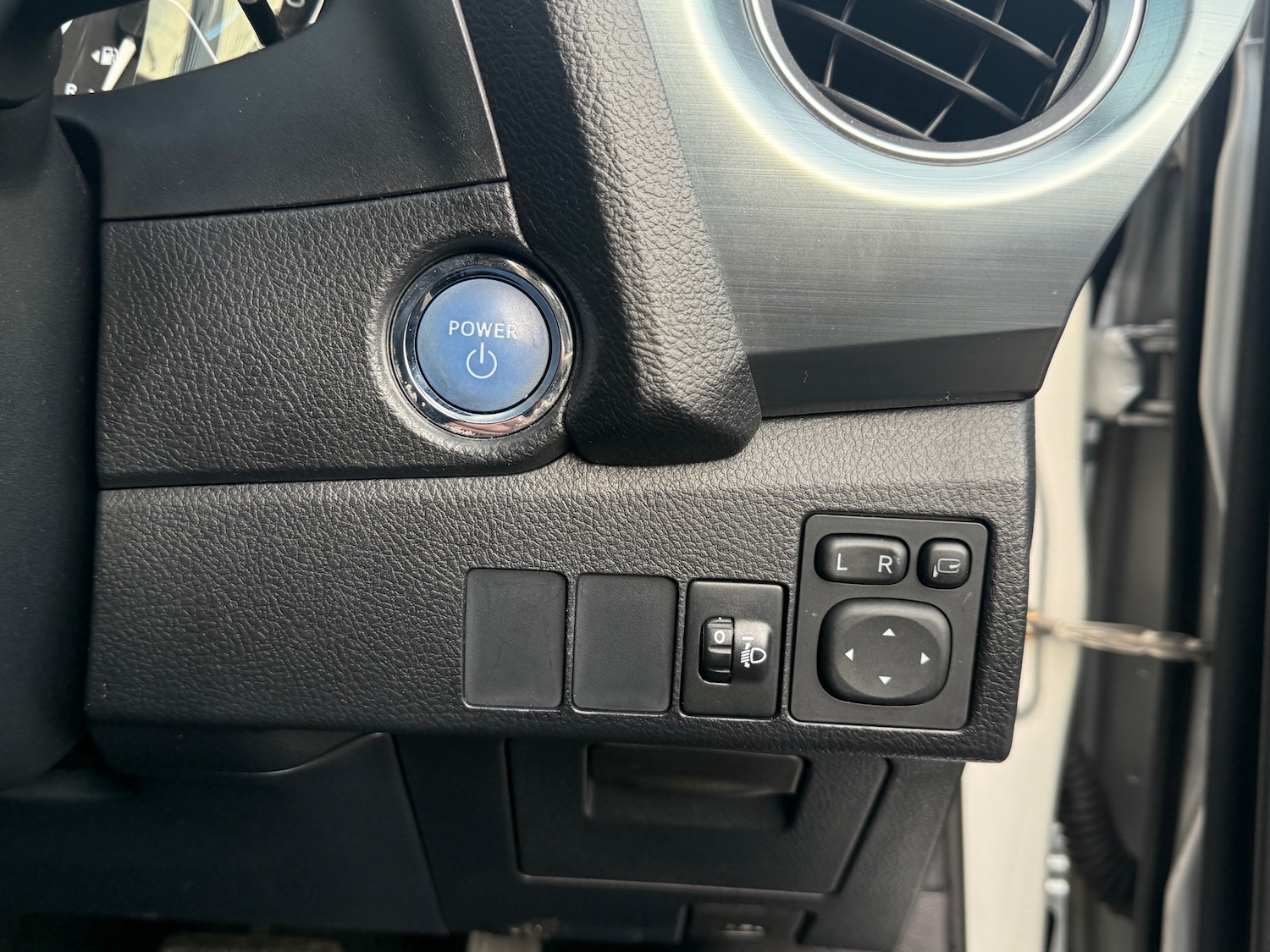 Used Toyota Auris 2013 for sale - 76908301: Photo 19