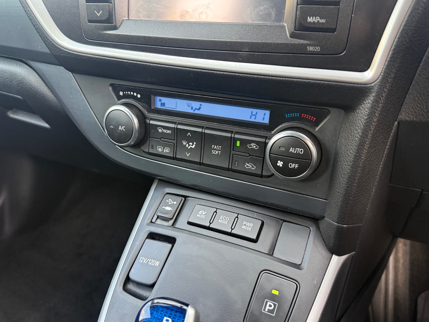 Used Toyota Auris 2013 for sale - 76908301: Photo 24