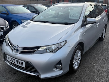 Used Toyota Auris 2013 for sale - 76908301: Photo