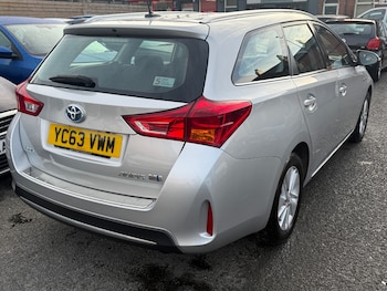 Used Toyota Auris 2013 for sale - 76908301: Photo