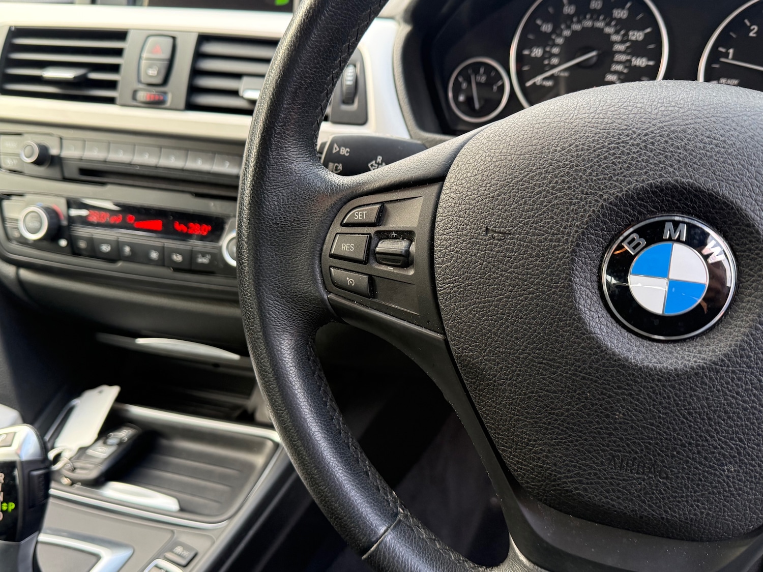 Used BMW 3 Series 2013 for sale - 77357530: Photo 19