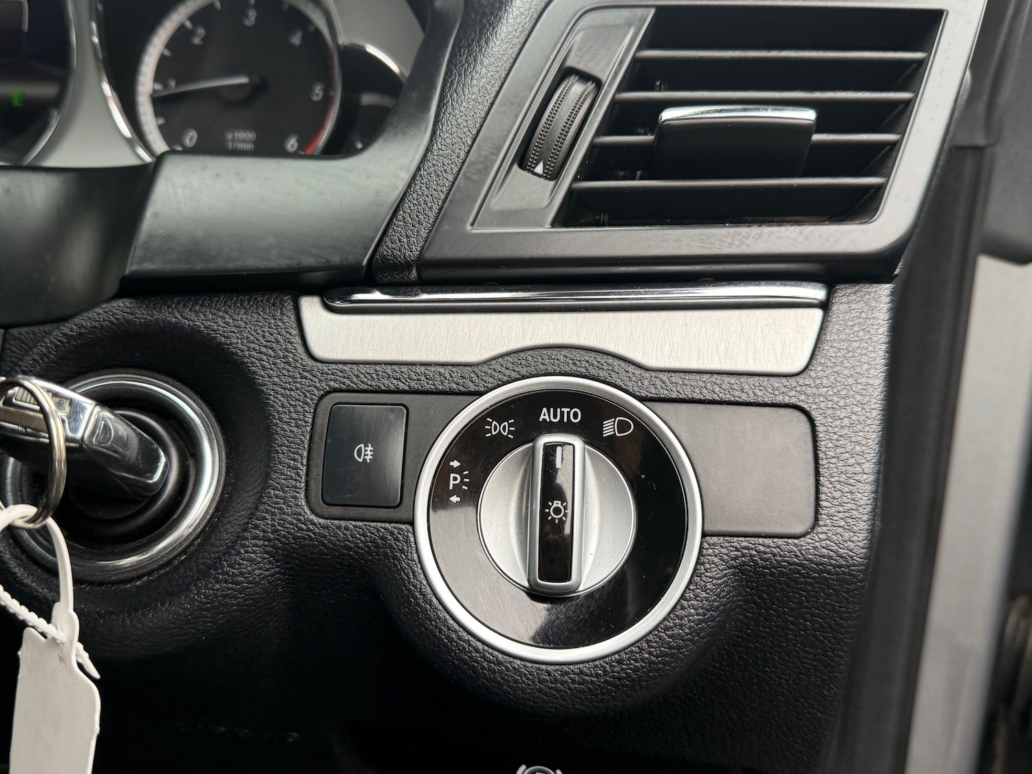 Used Mercedes-Benz E Class 2012 for sale - 76415005: Photo 23