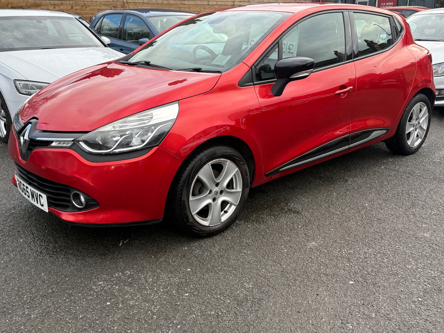Used Renault Clio 2015 for sale - 77260784: Photo 10