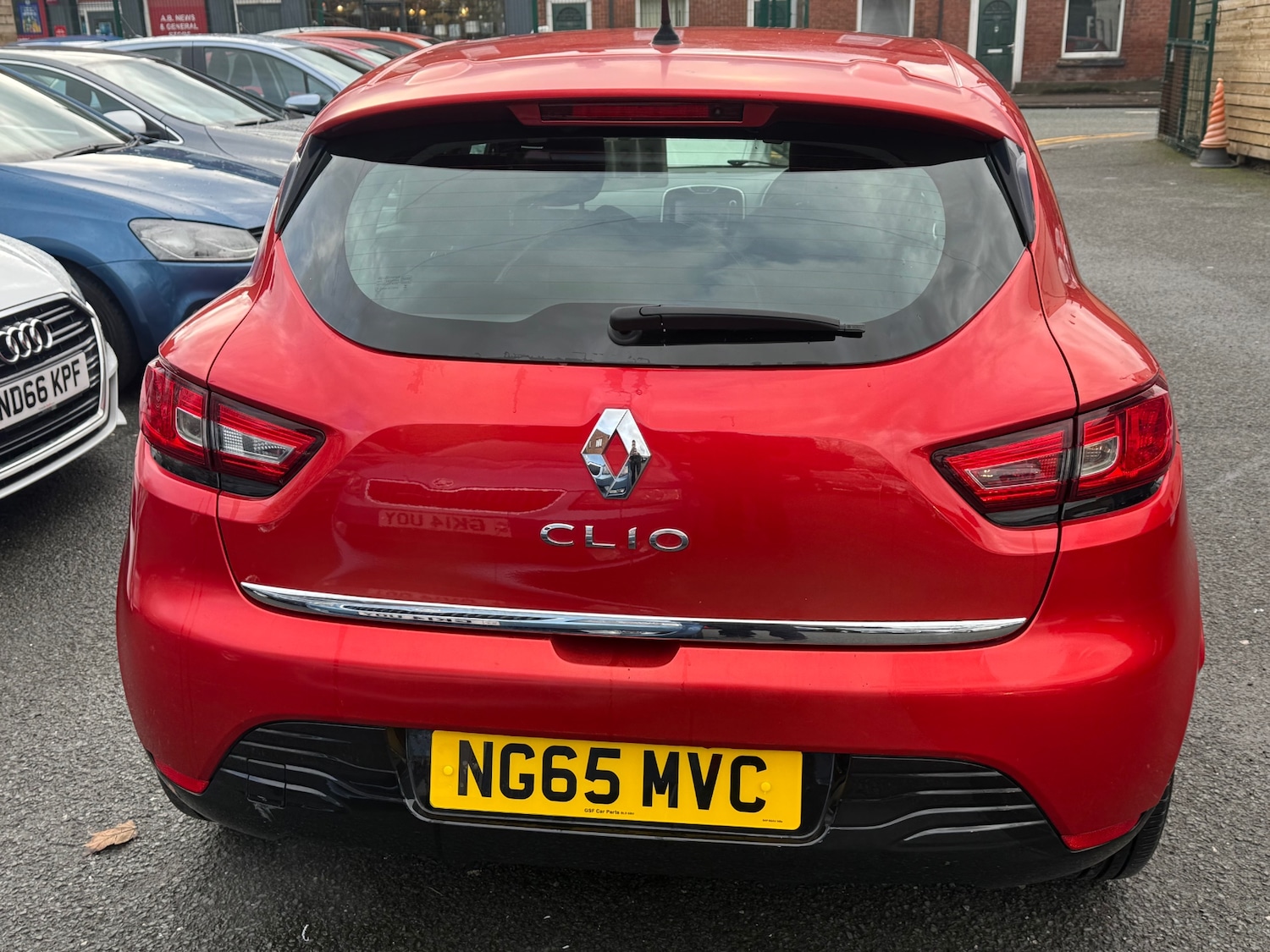 Used Renault Clio 2015 for sale - 77260784: Photo 14