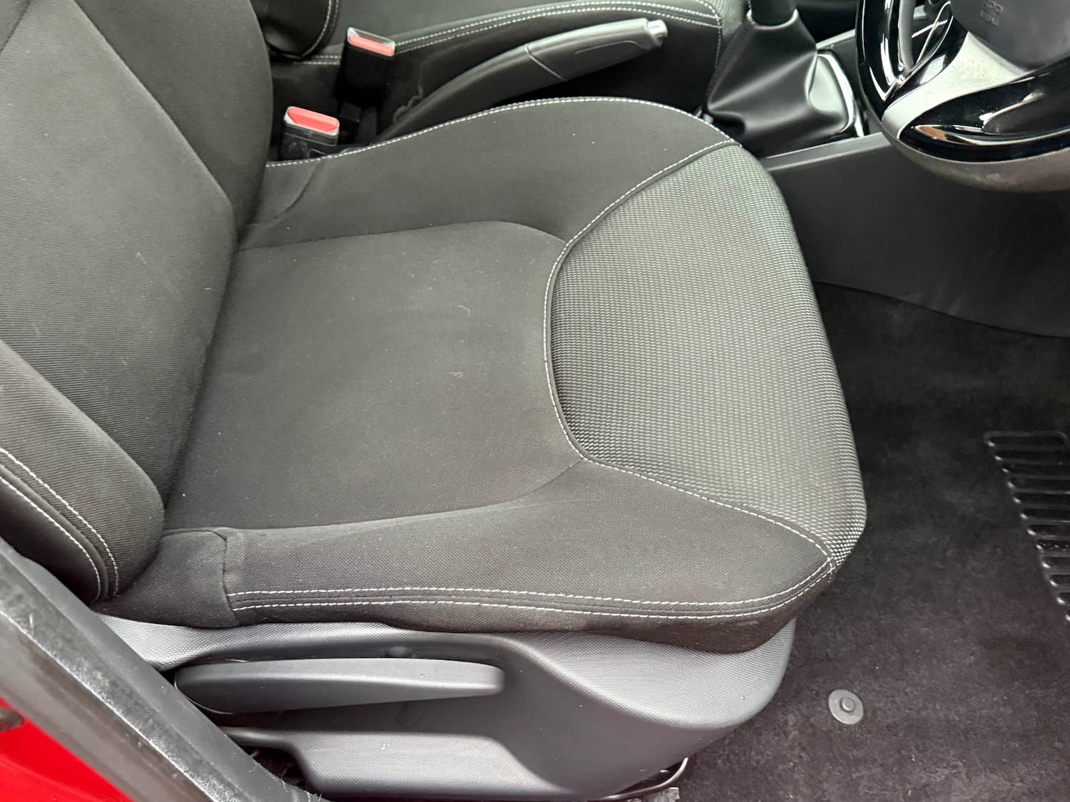 Used Renault Clio 2015 for sale - 77260784: Photo 27