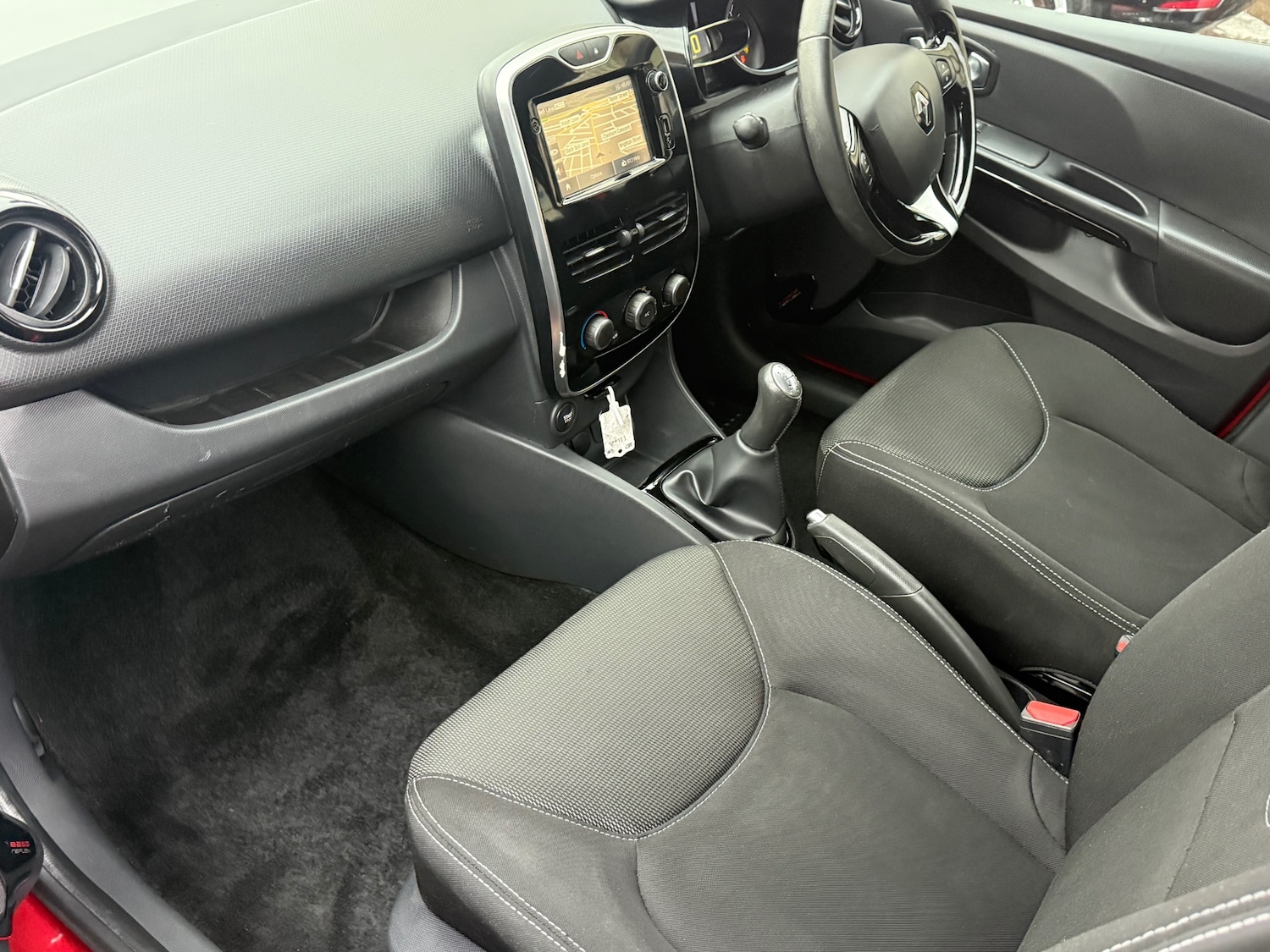 Used Renault Clio 2015 for sale - 77260784: Photo 31