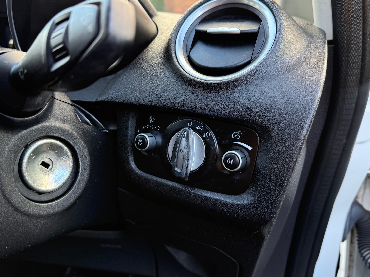 Used Ford Fiesta 2013 for sale - 76571397: Photo 21