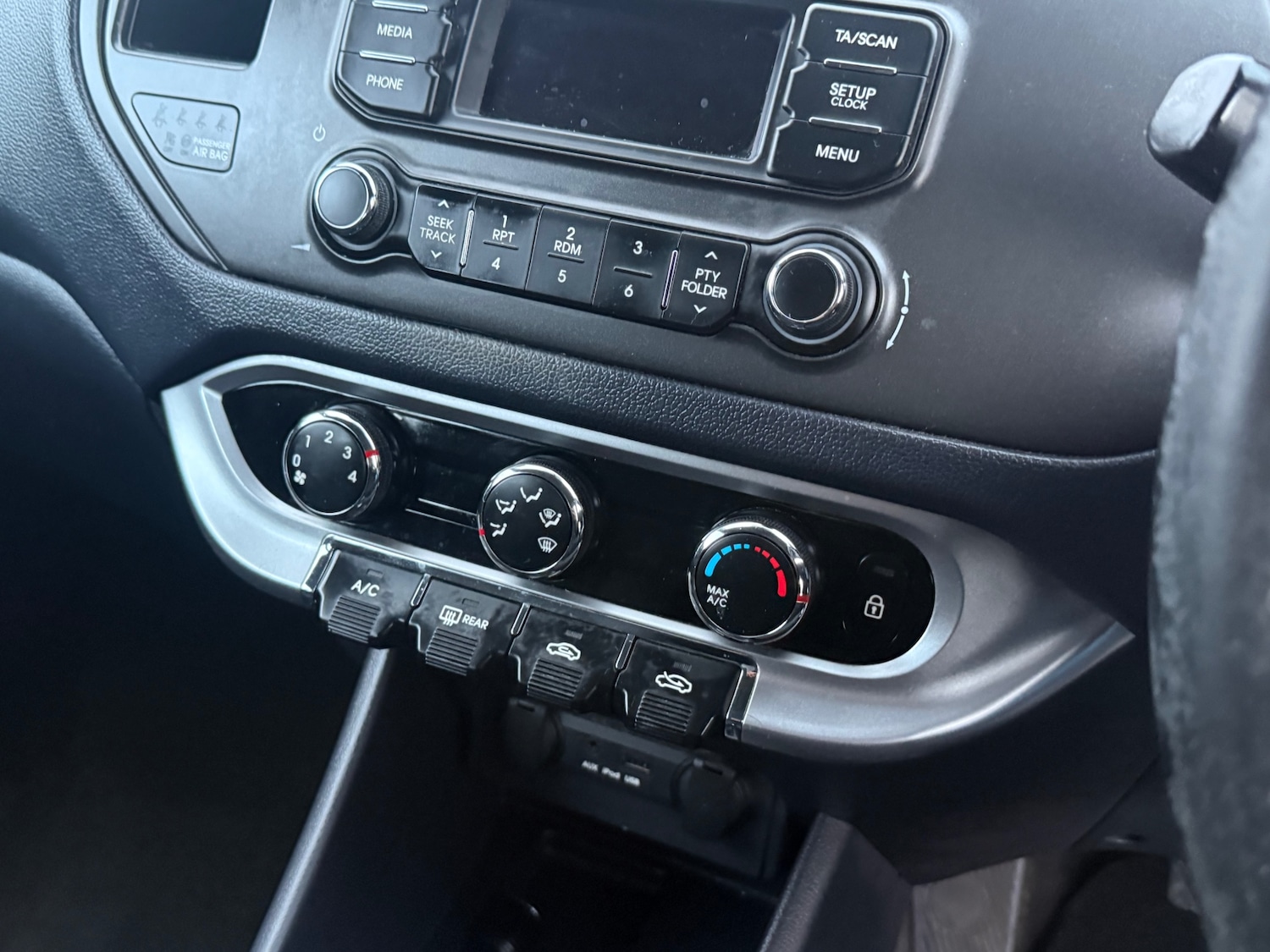 Used Kia Rio 2012 for sale - 76392074: Photo 24