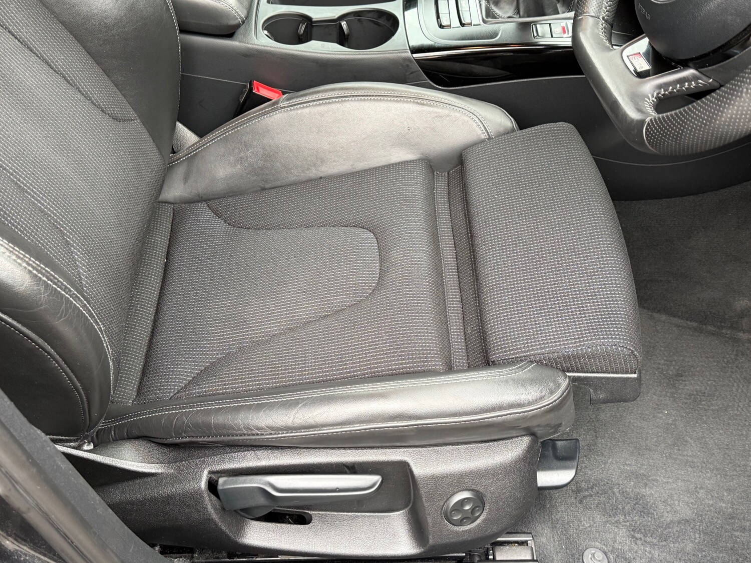 Used Audi A4 2012 for sale - 77423293: Photo 32