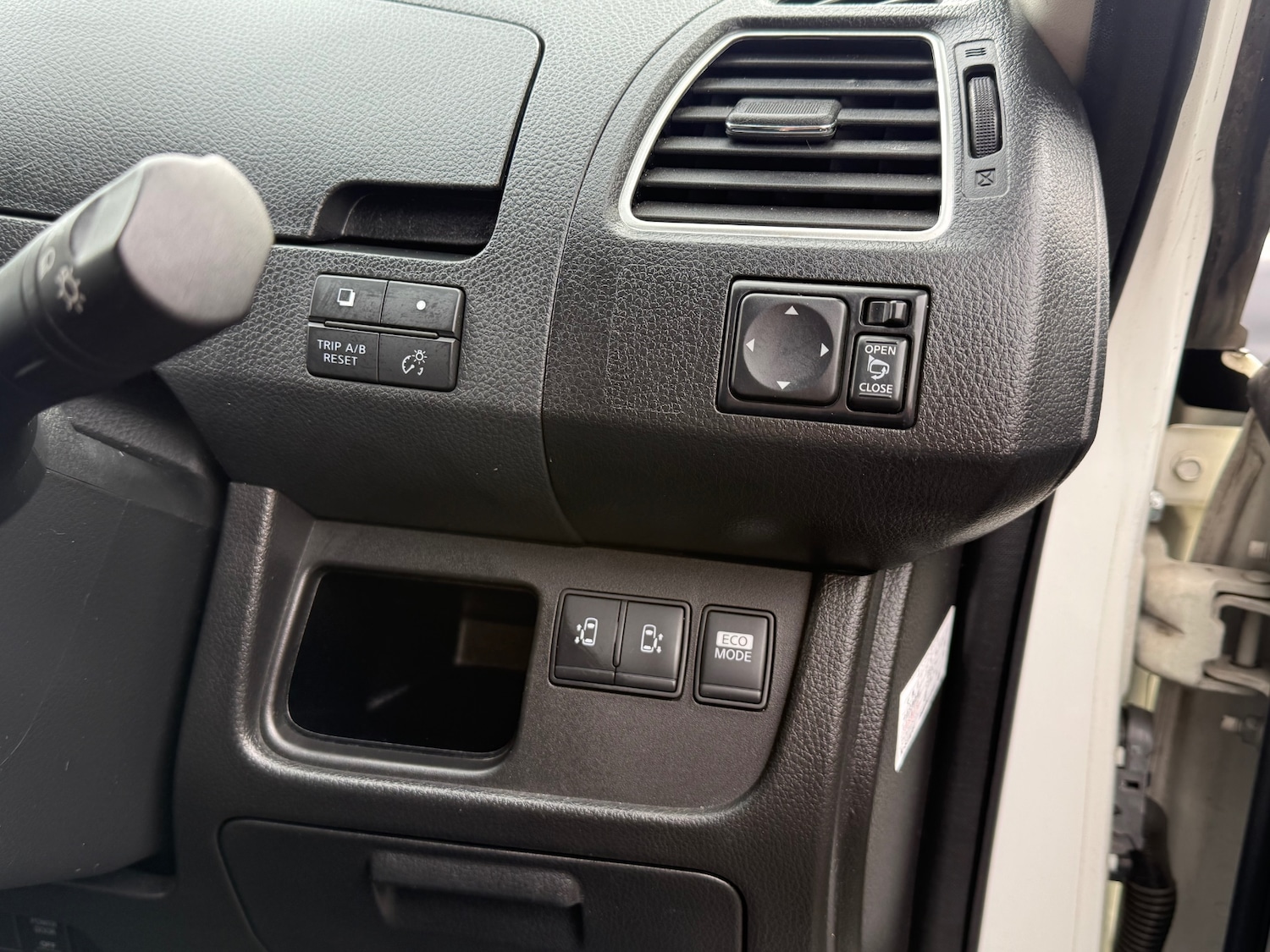 Used Nissan Serena 2024 for sale - 78071025: Photo 18