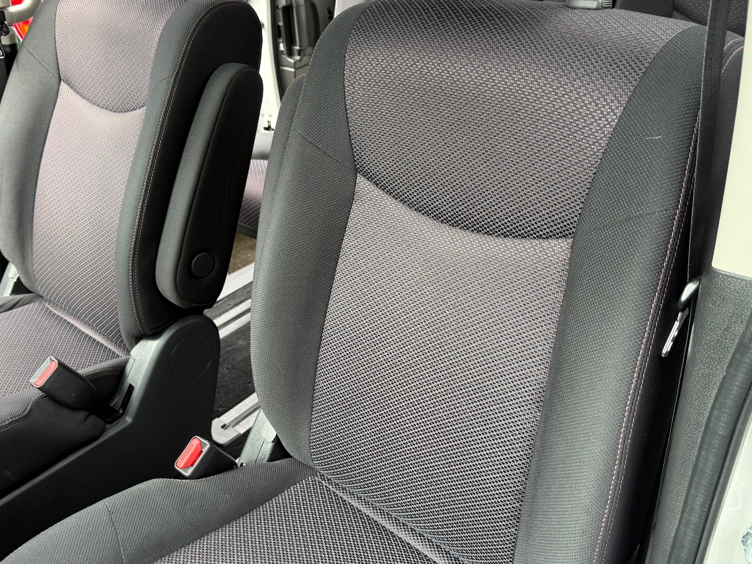 Used Nissan Serena 2024 for sale - 78071025: Photo 26