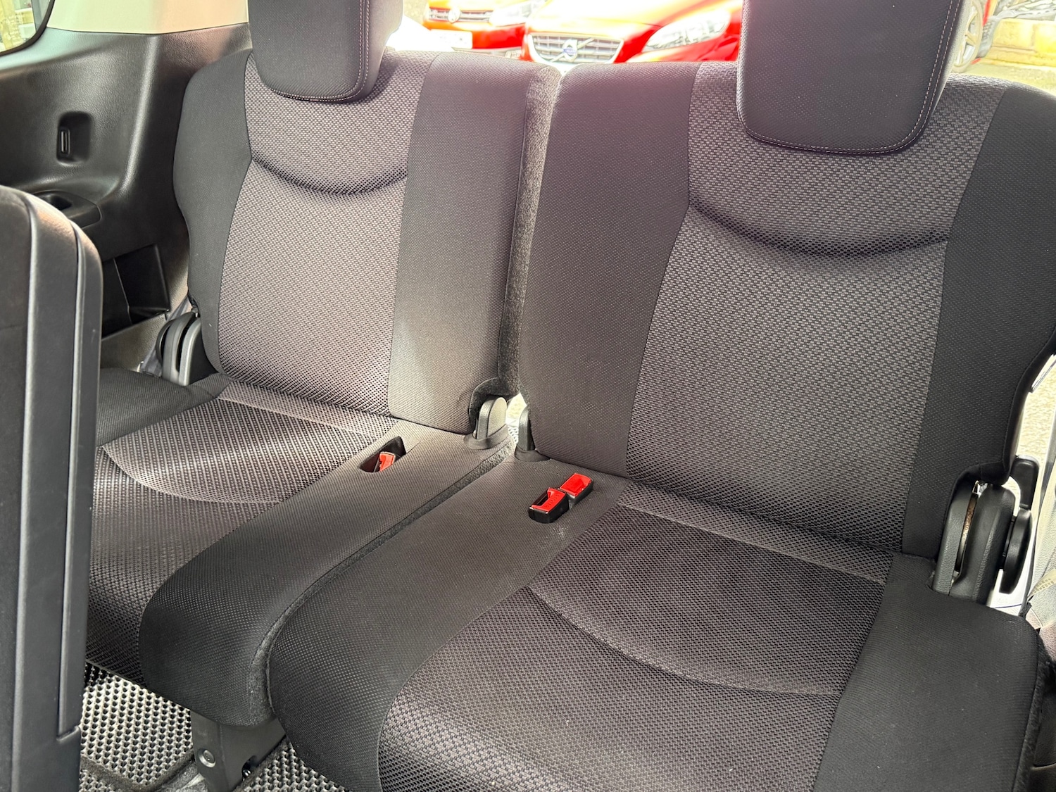 Used Nissan Serena 2024 for sale - 78071025: Photo 32