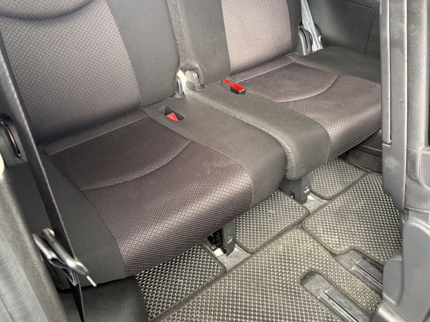 Used Nissan Serena 2024 for sale - 78071025: Photo 33