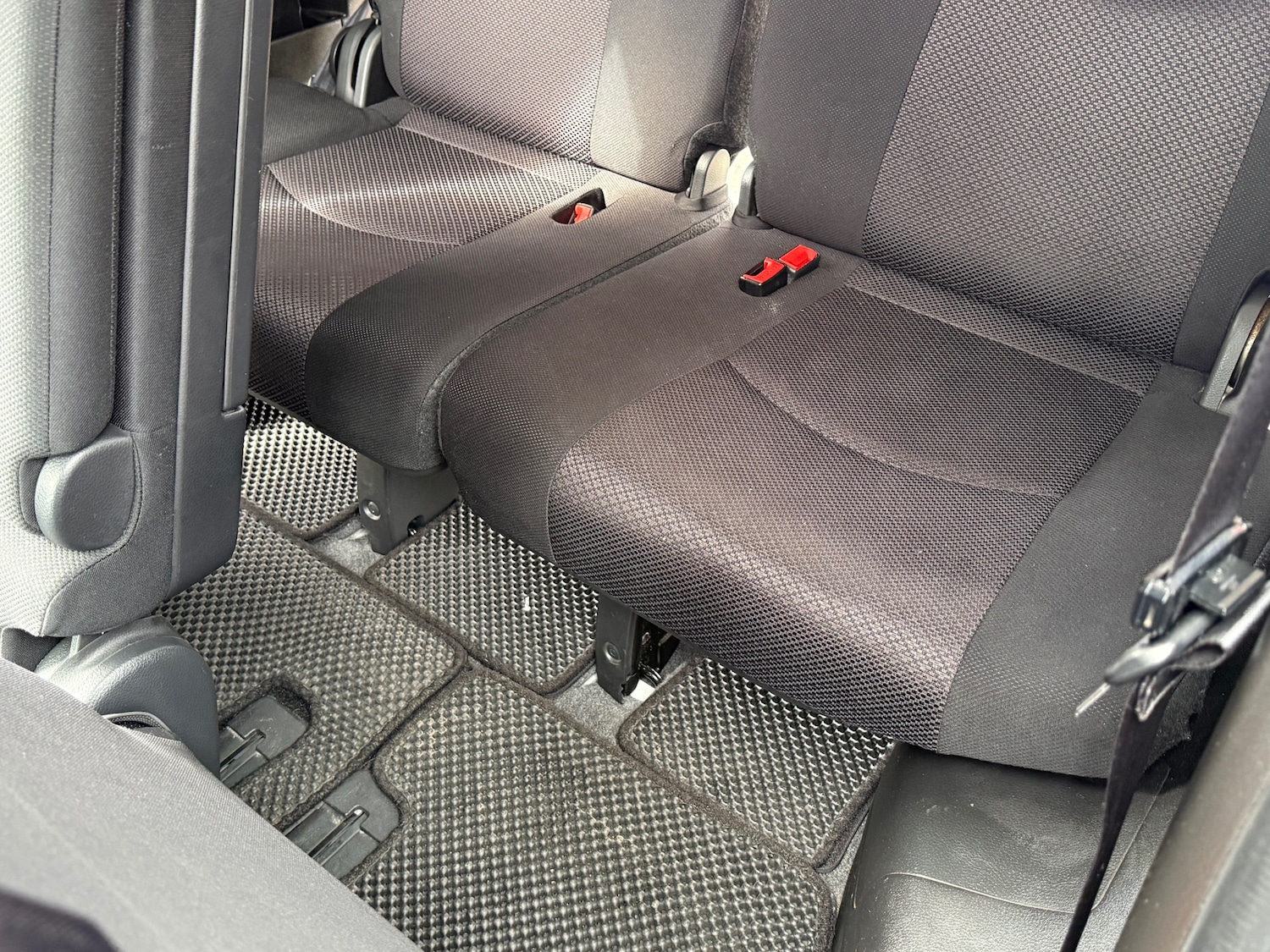 Used Nissan Serena 2024 for sale - 78071025: Photo 34