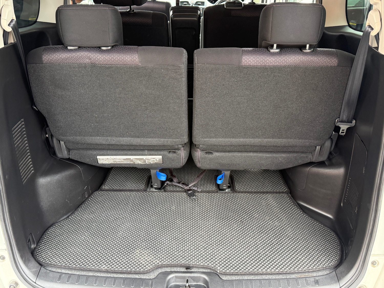 Used Nissan Serena 2024 for sale - 78071025: Photo 35