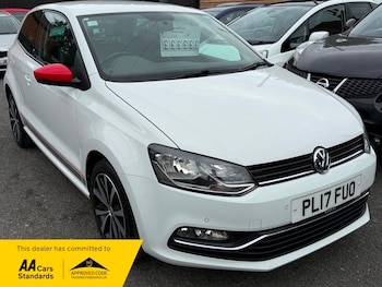 Used Volkswagen Polo 2017 for sale - 75641582: Photo