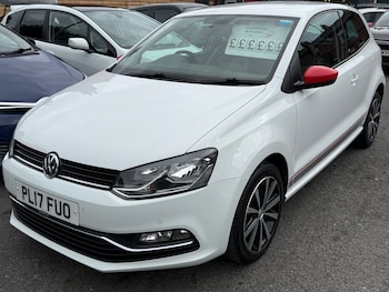Used Volkswagen Polo 2017 for sale - 75641582: Photo