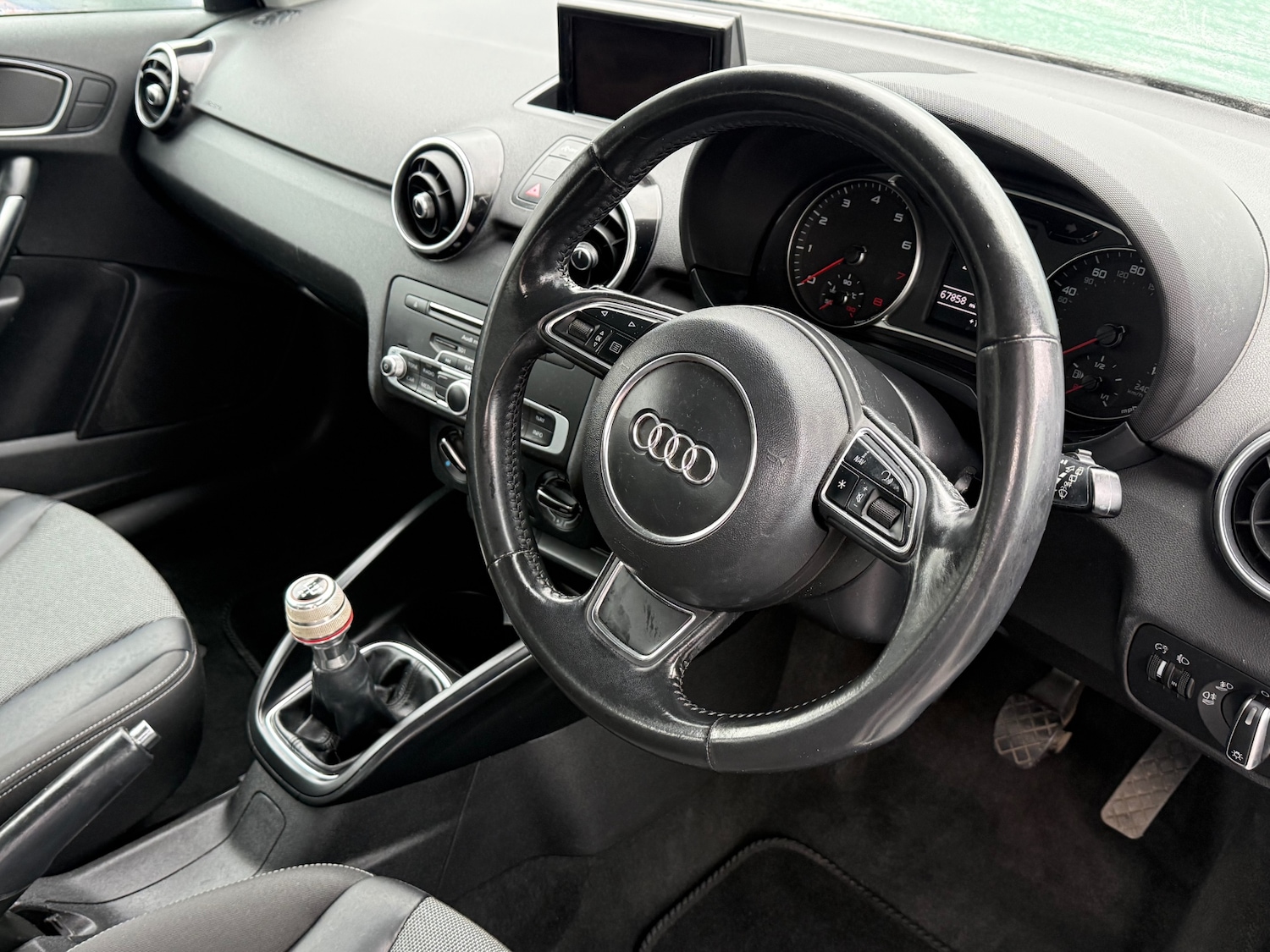 Used Audi A1 2016 for sale - 77655685: Photo 5