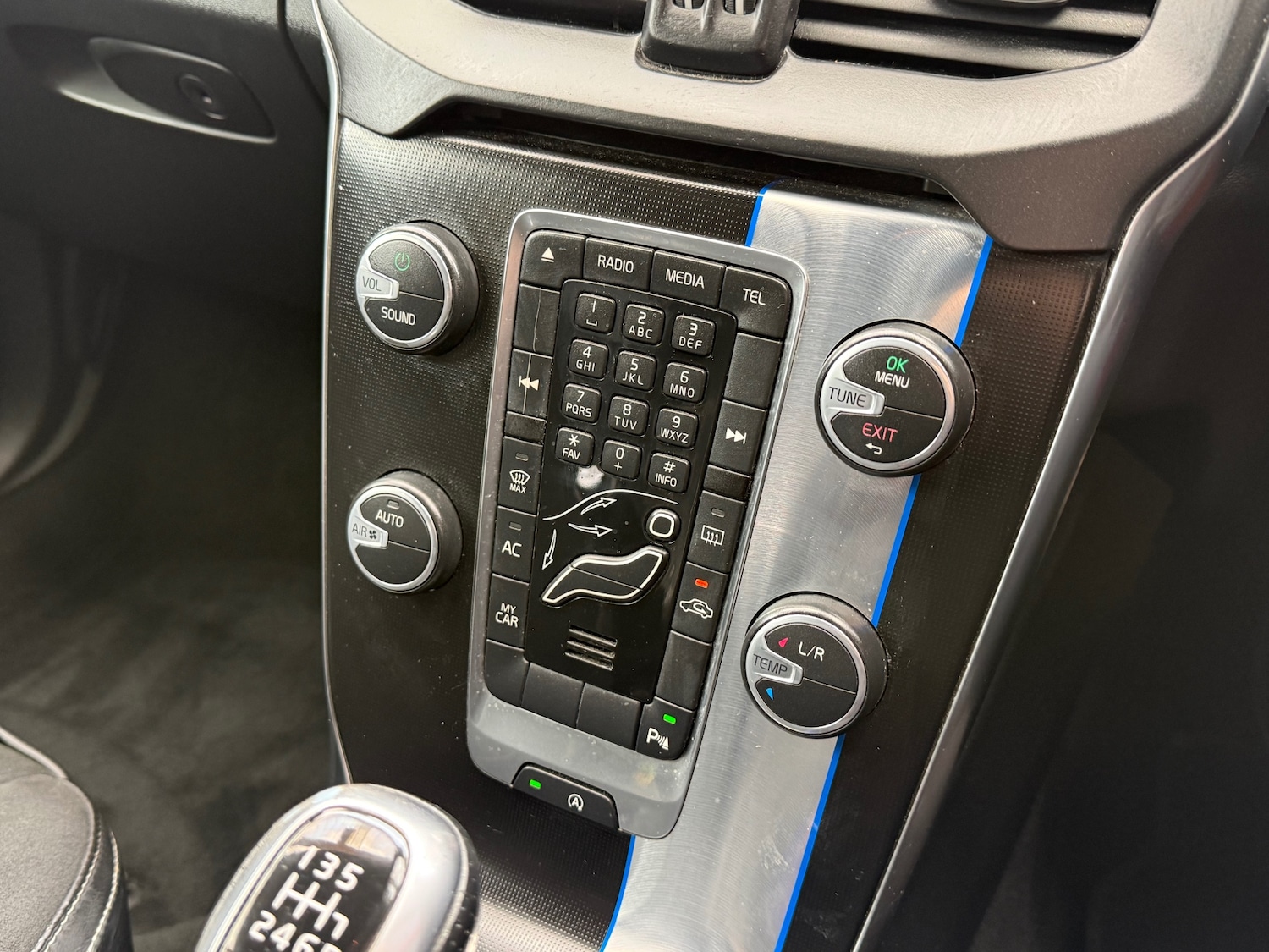 Used Volvo V40 2016 for sale - 77890531: Photo 20