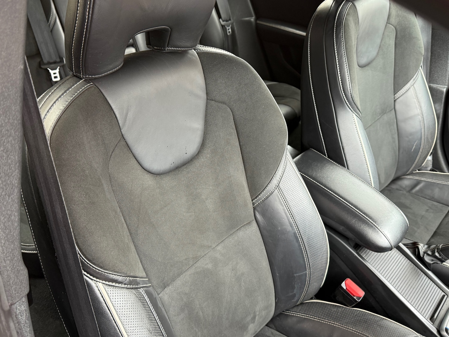 Used Volvo V40 2016 for sale - 77890531: Photo 27