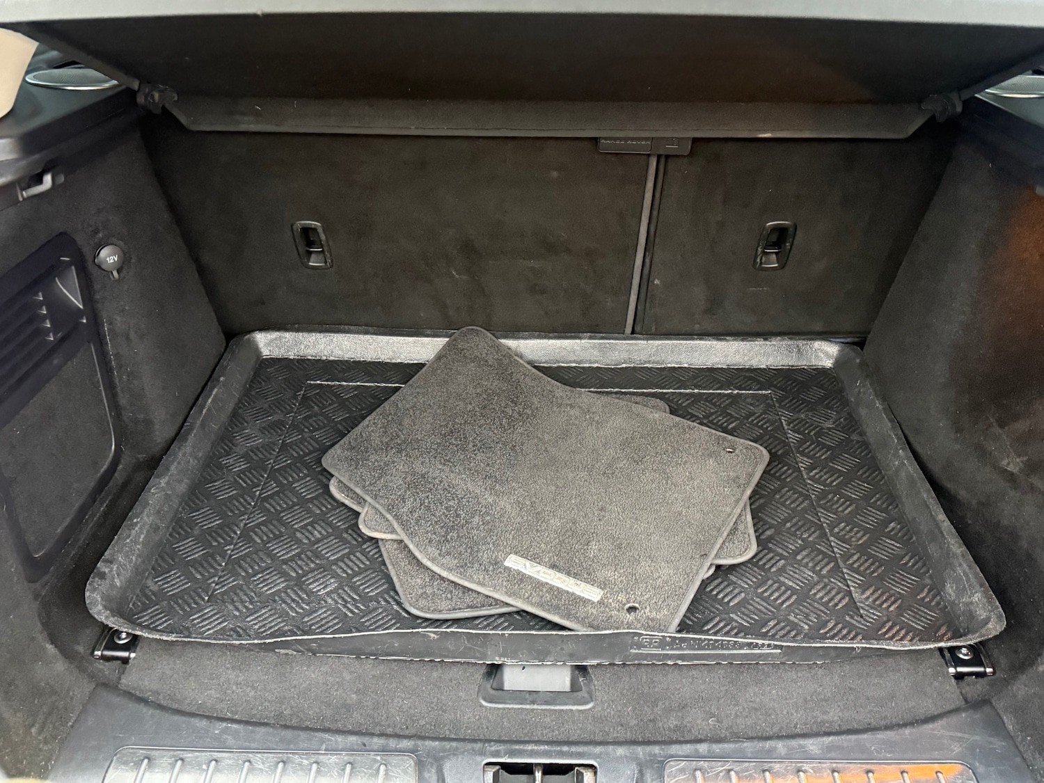 Used Land Rover Range Rover Evoque 2012 for sale - 77012932: Photo 44