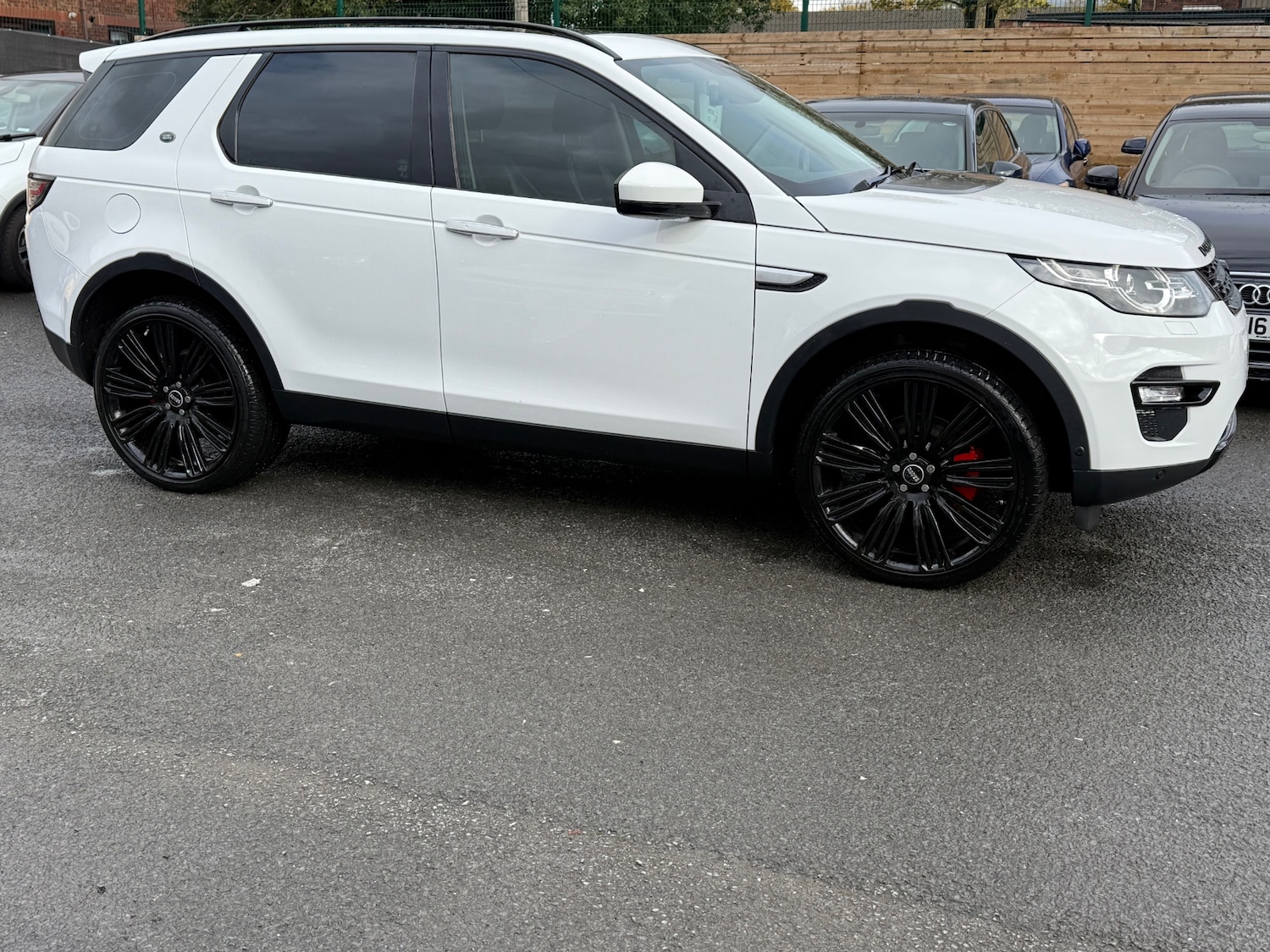 Used Land Rover Discovery Sport 2016 for sale - 76331133: Photo 13
