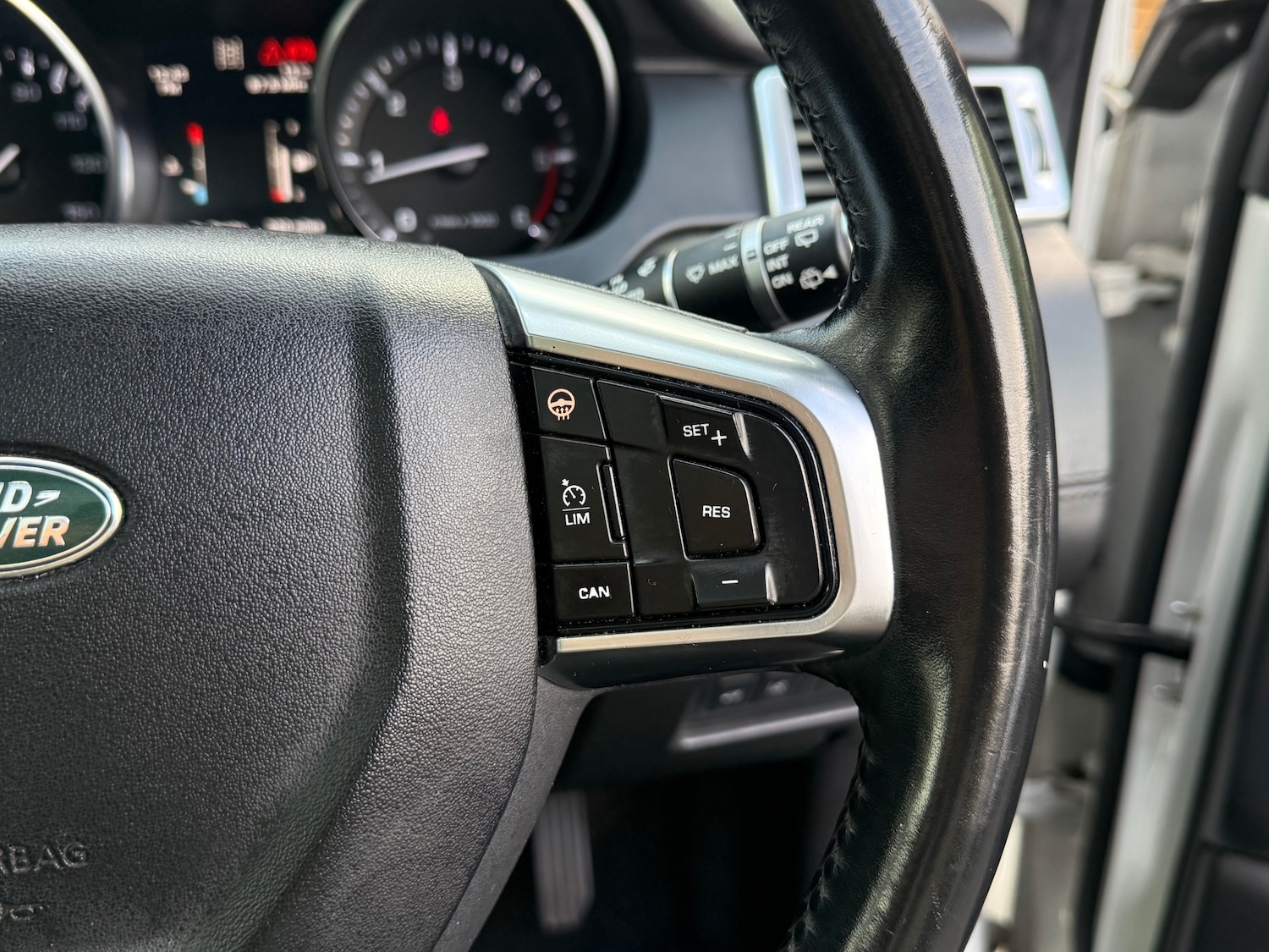 Used Land Rover Discovery Sport 2016 for sale - 76331133: Photo 24