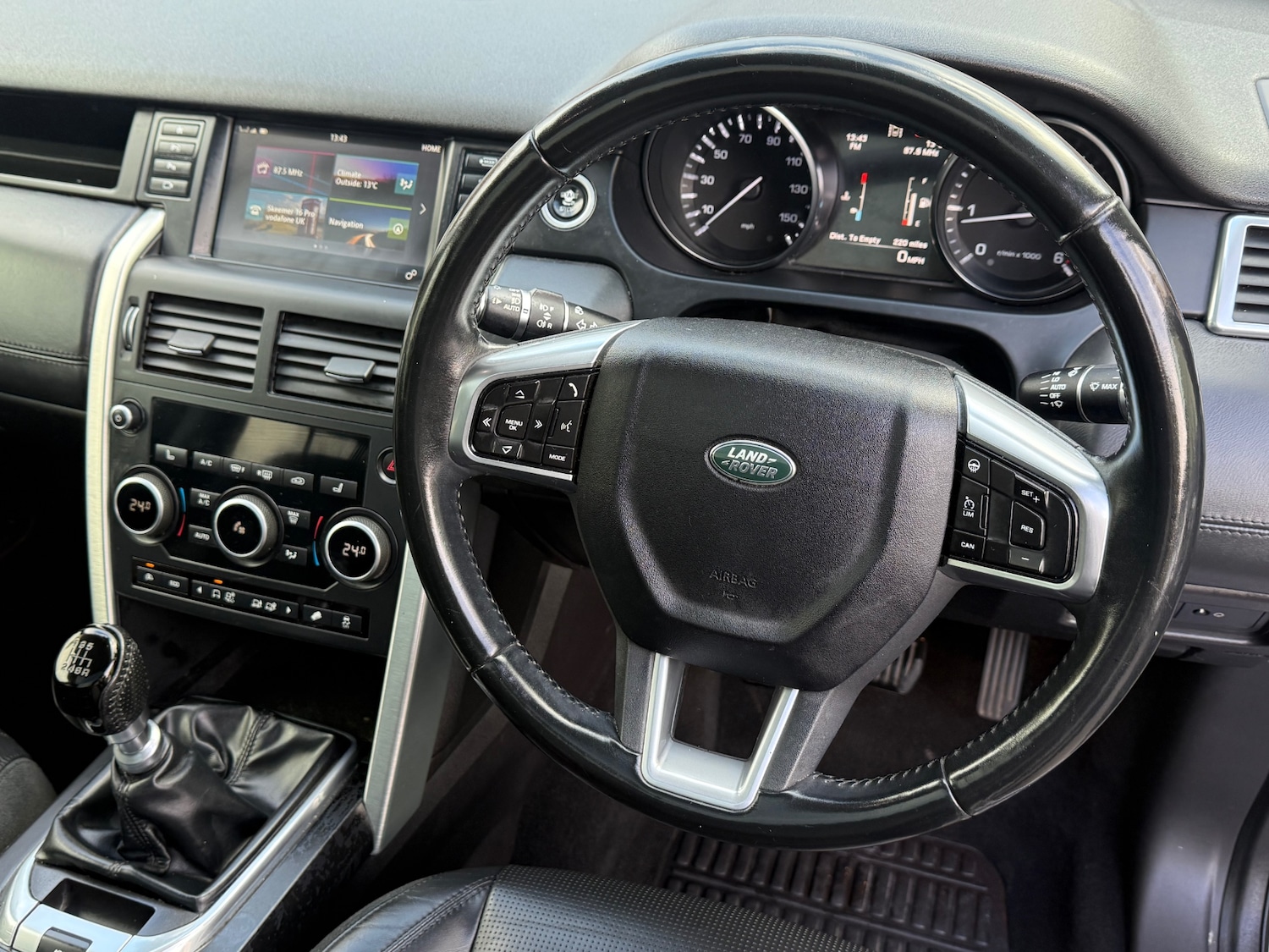 Used Land Rover Discovery Sport 2016 for sale - 76331133: Photo 5