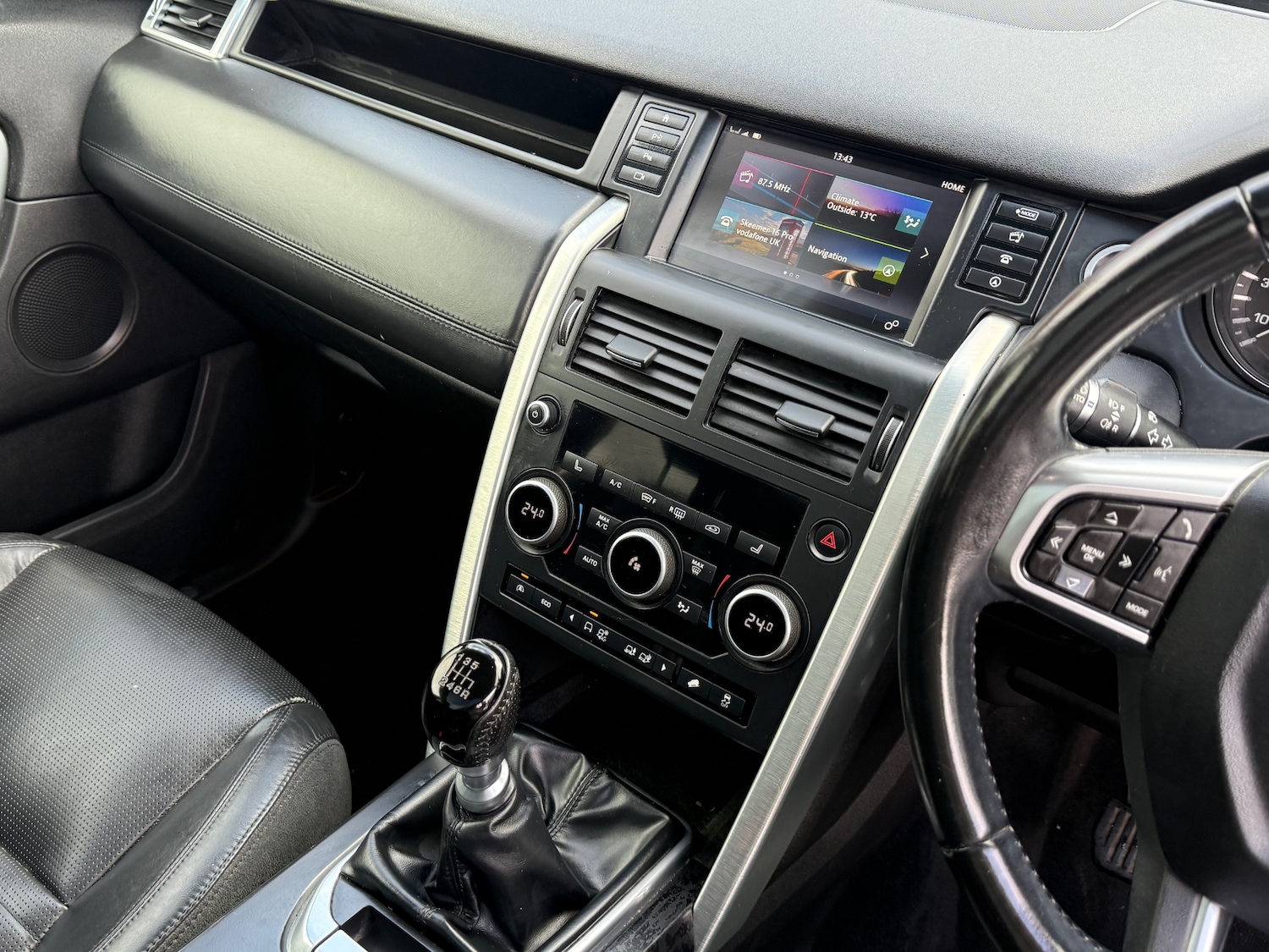 Used Land Rover Discovery Sport 2016 for sale - 76331133: Photo 6