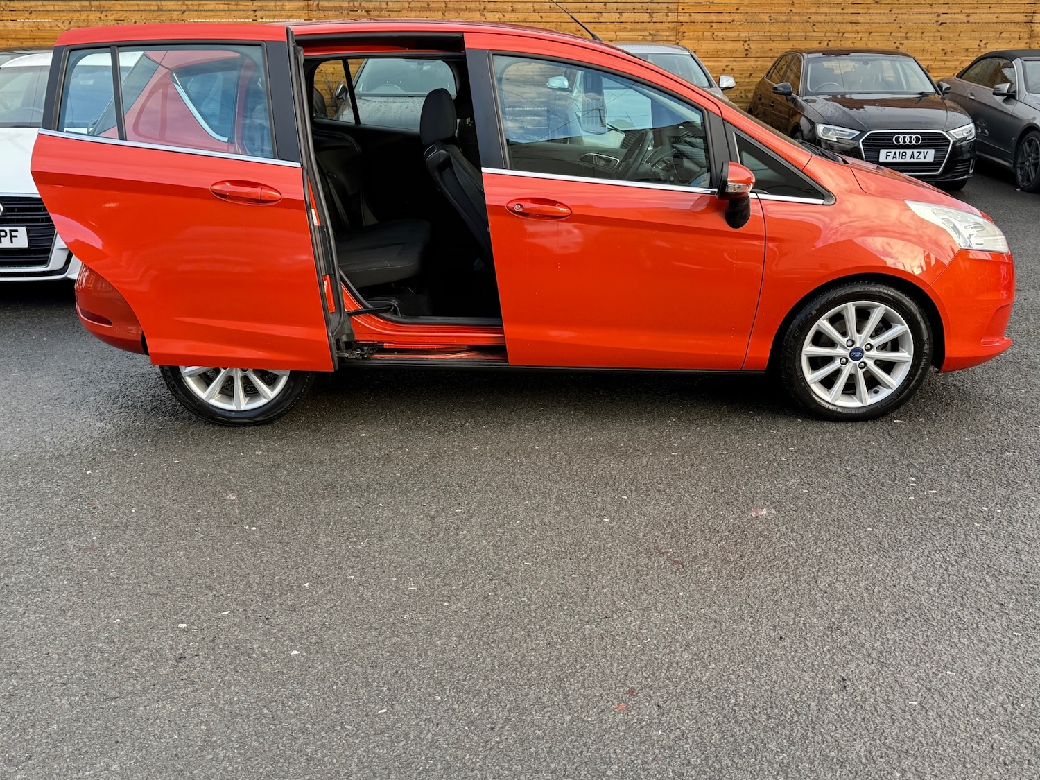 Used Ford B-MAX 2014 for sale - 77181426: Photo 11