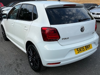 Used Volkswagen Polo 2015 for sale - 75561843: Photo