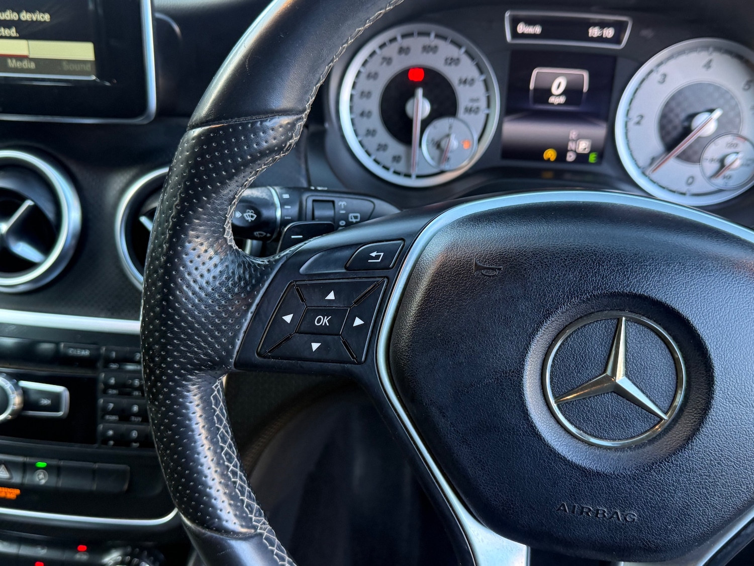 Used Mercedes-Benz A-Class 2015 for sale - 77733372: Photo 20