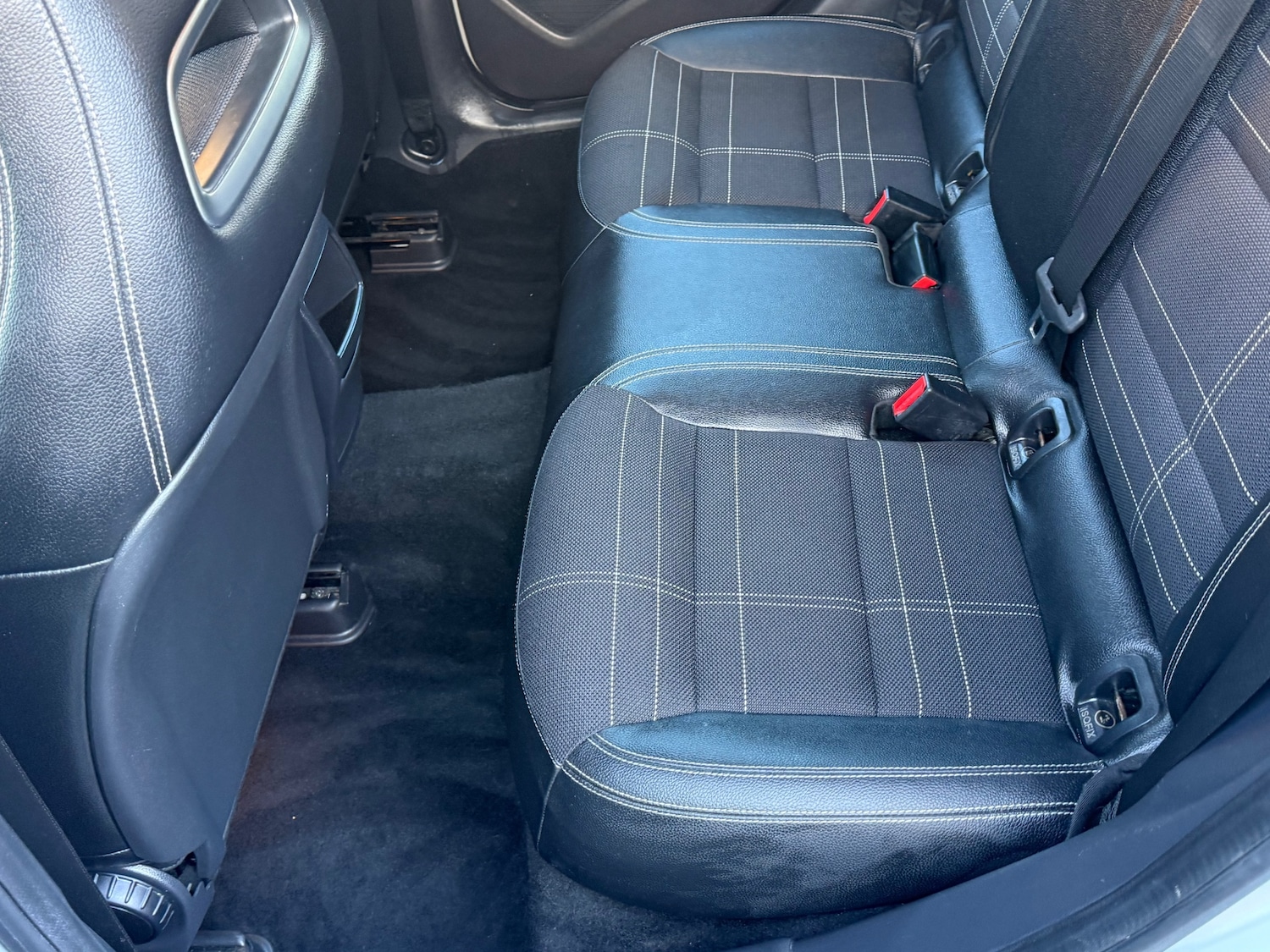 Used Mercedes-Benz A-Class 2015 for sale - 77733372: Photo 37