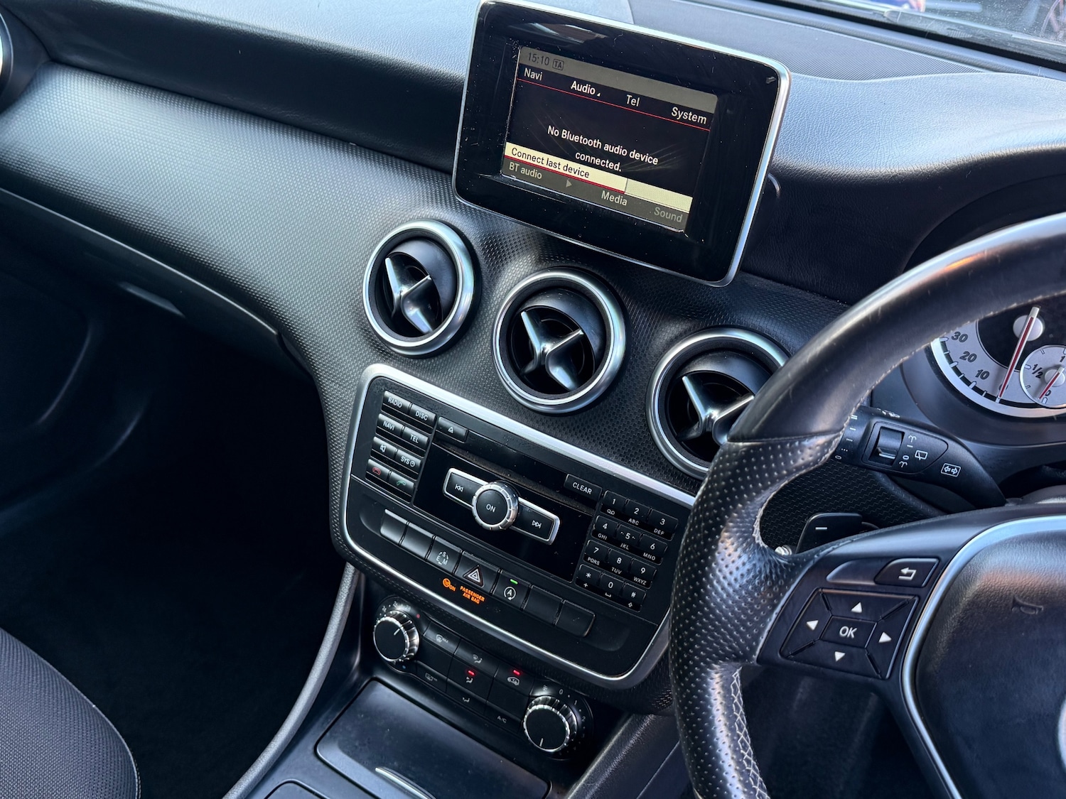 Used Mercedes-Benz A-Class 2015 for sale - 77733372: Photo 6