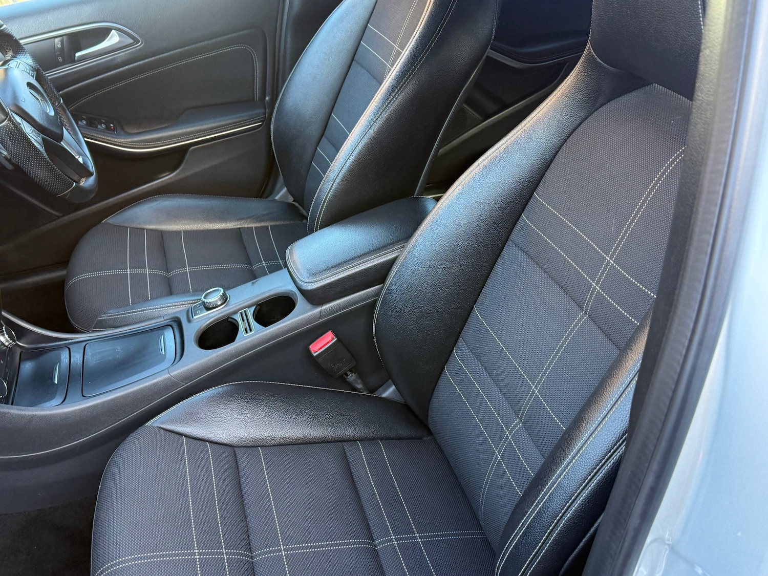 Used Mercedes-Benz A-Class 2015 for sale - 77733372: Photo 7