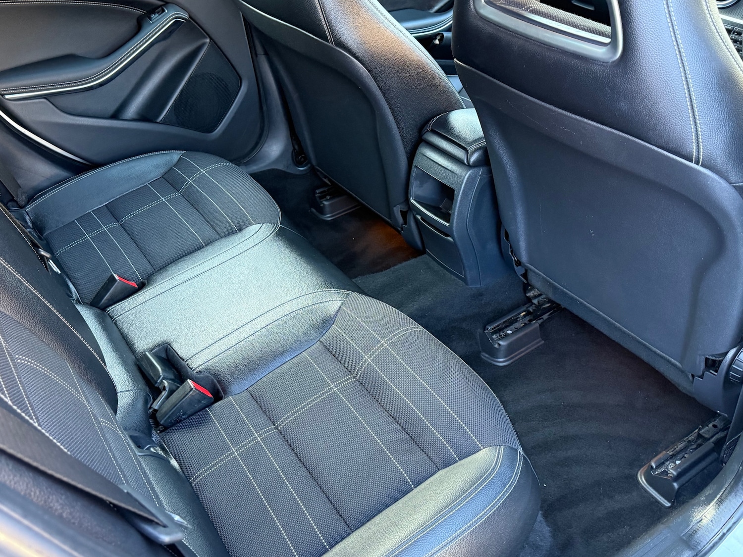 Used Mercedes-Benz A-Class 2015 for sale - 77733372: Photo 8