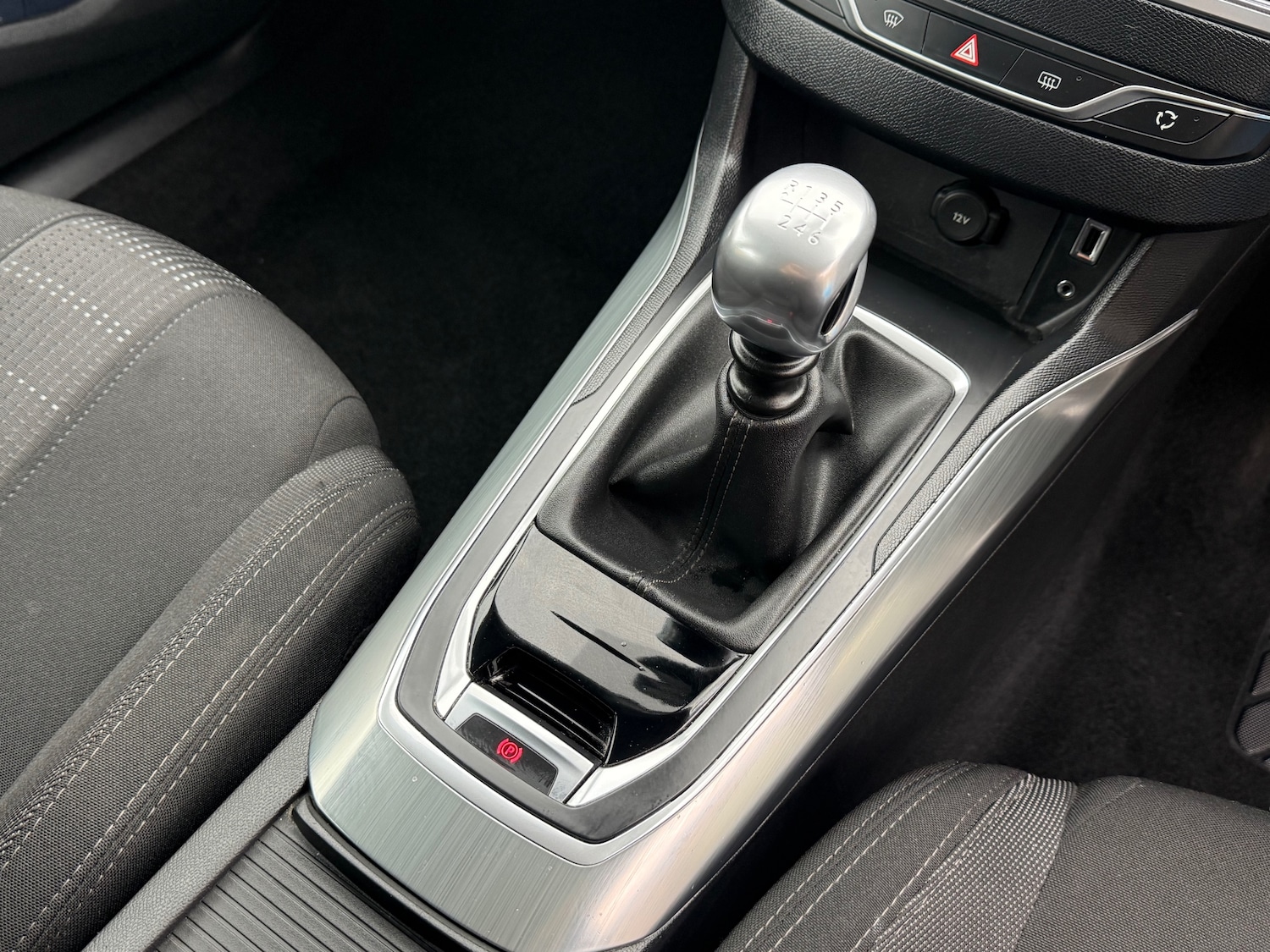 Used Peugeot 308 2015 for sale - 76277051: Photo 29
