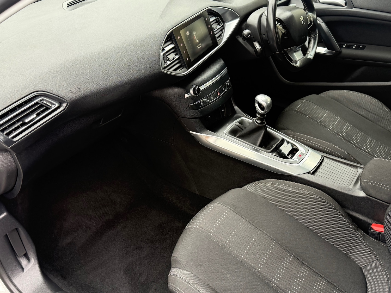 Used Peugeot 308 2015 for sale - 76277051: Photo 35