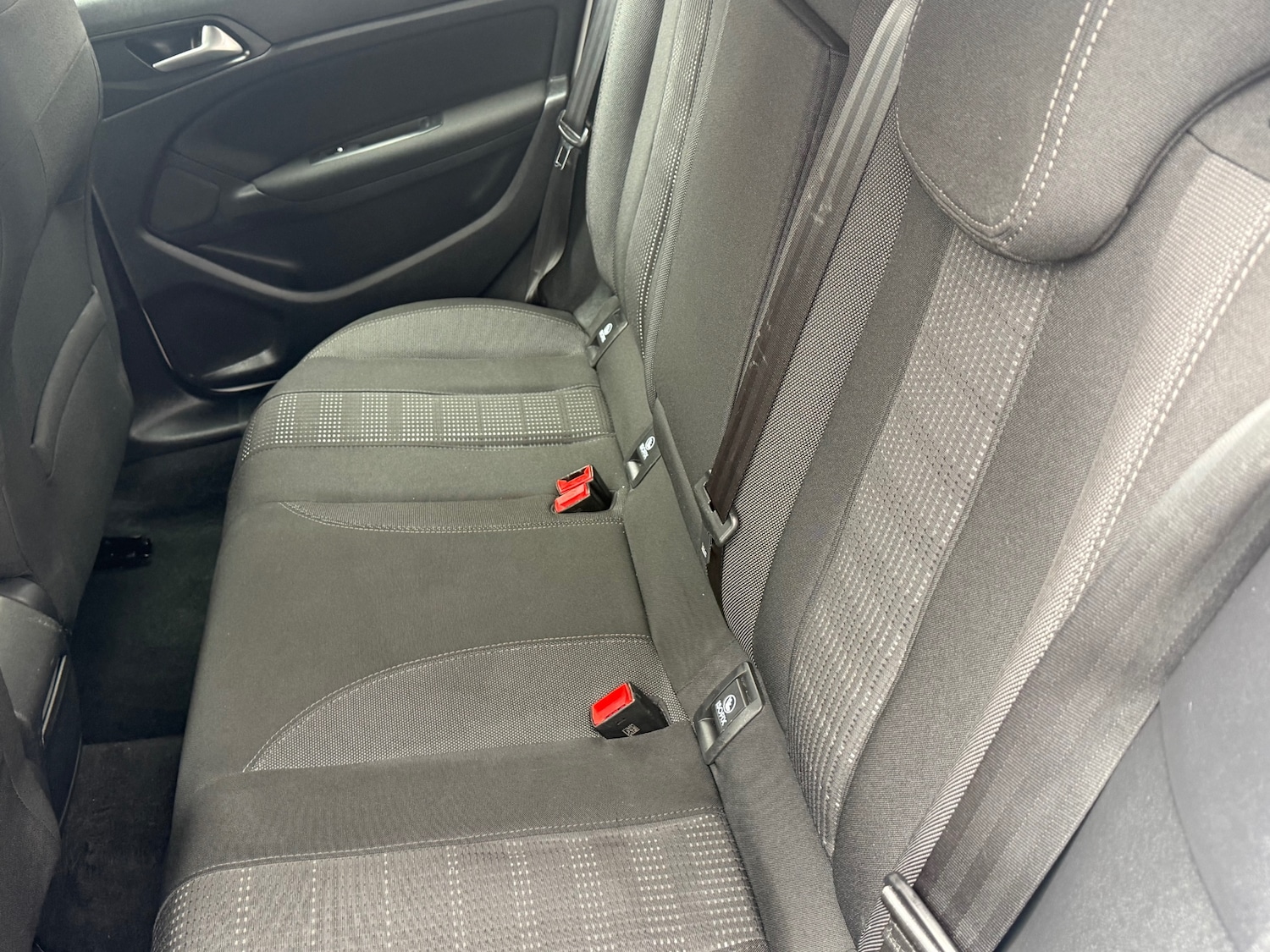 Used Peugeot 308 2015 for sale - 76277051: Photo 40