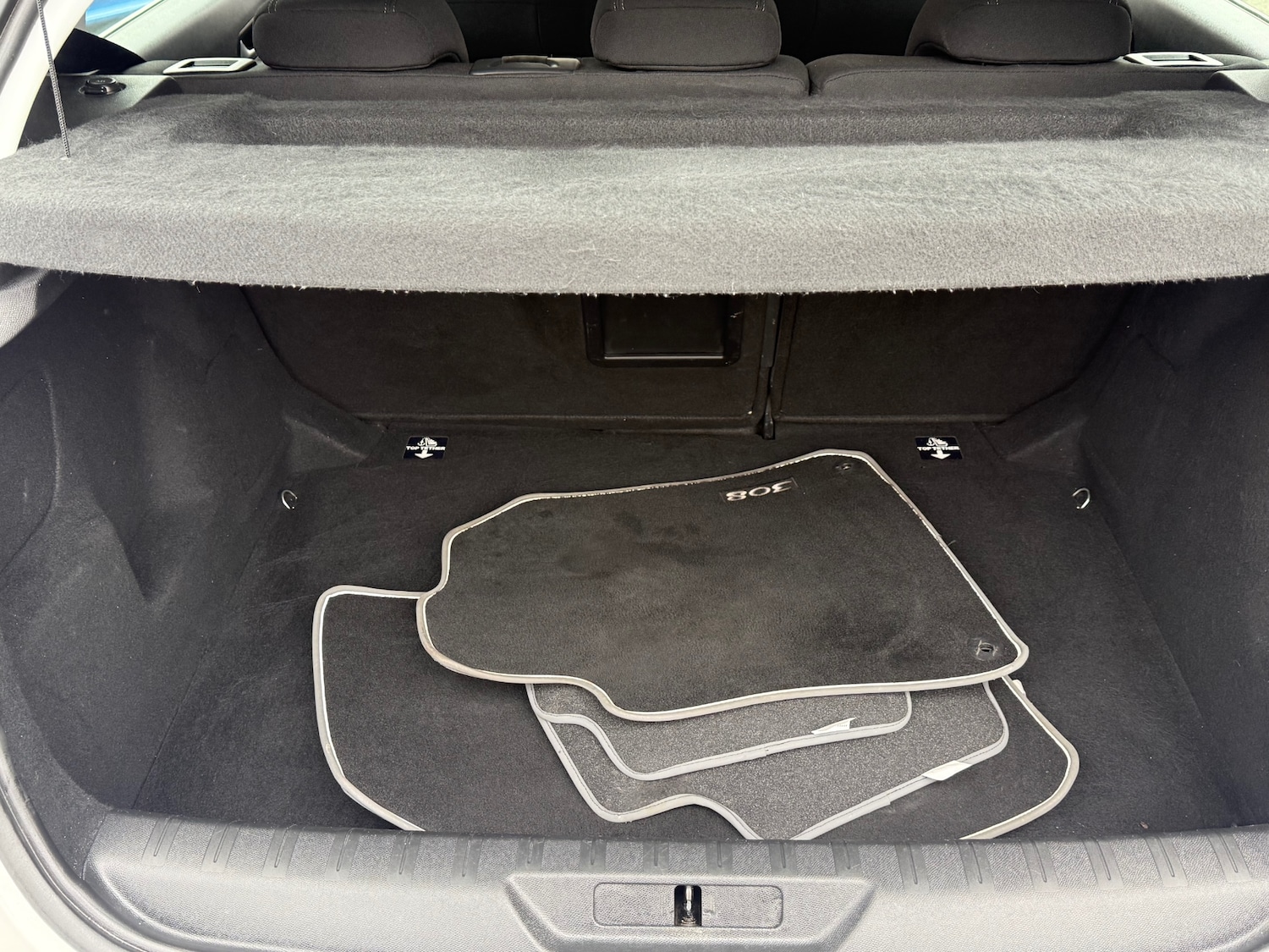 Used Peugeot 308 2015 for sale - 76277051: Photo 42