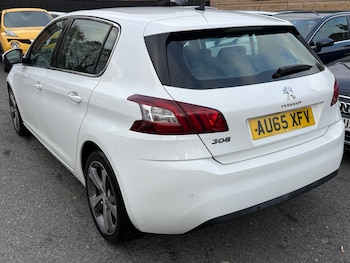 Used Peugeot 308 2015 for sale - 76277051: Photo