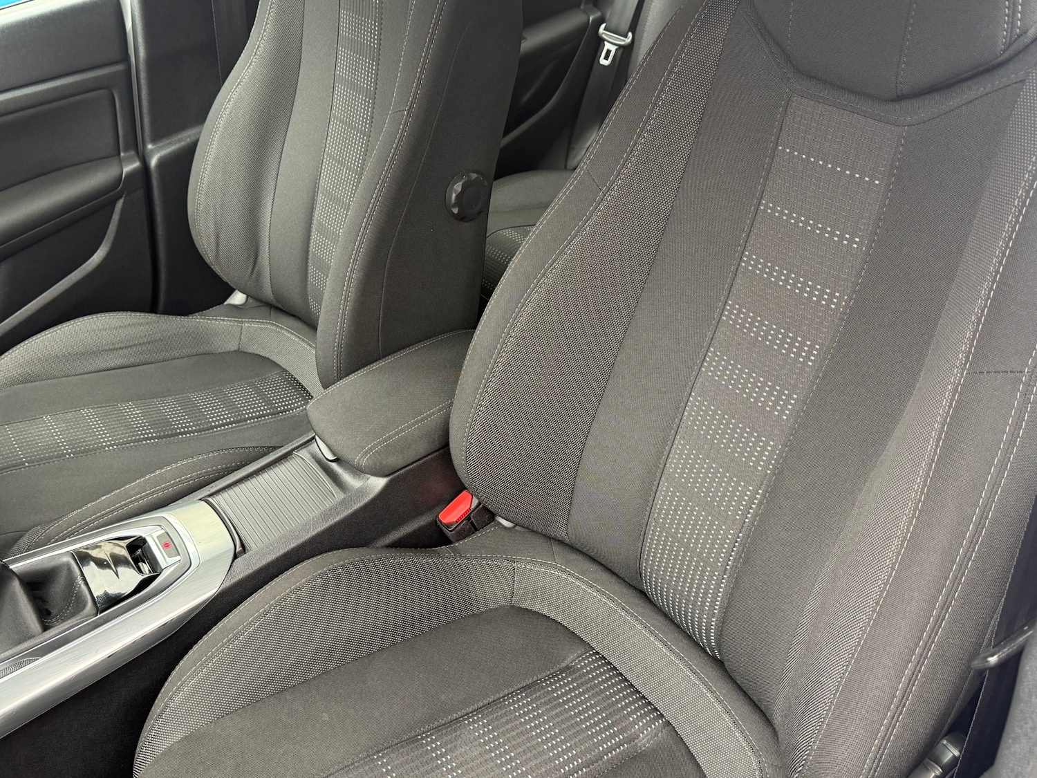 Used Peugeot 308 2015 for sale - 76277051: Photo 7