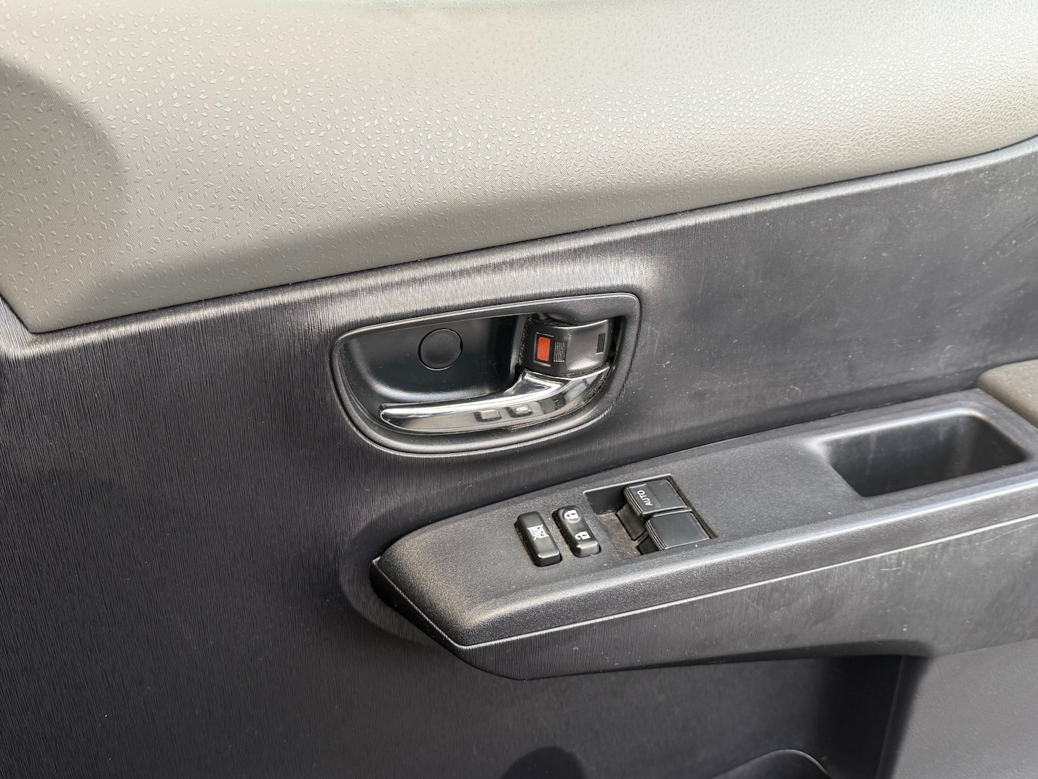 Used Toyota Yaris 2012 for sale - 77199222: Photo 26