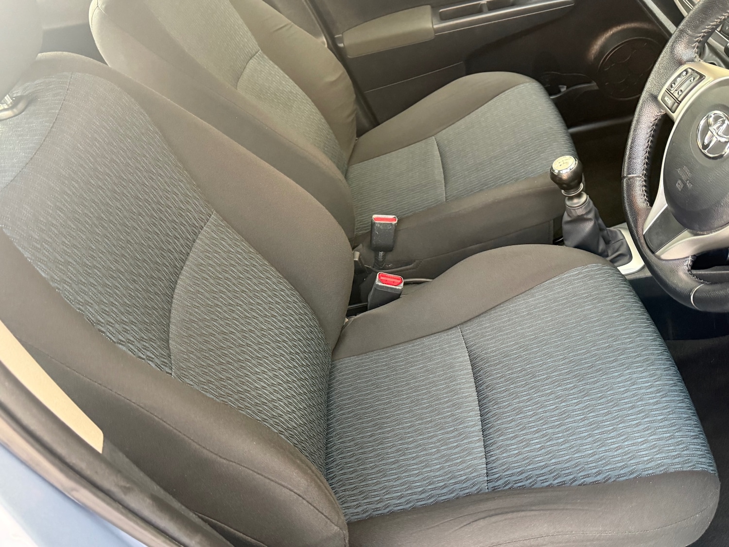 Used Toyota Yaris 2012 for sale - 77199222: Photo 30