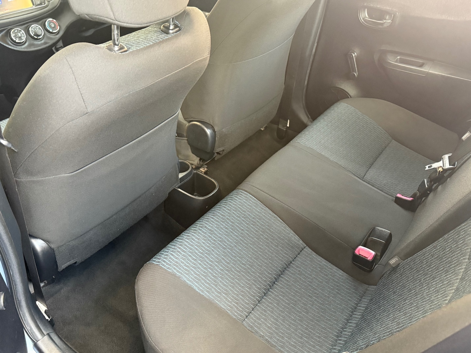 Used Toyota Yaris 2012 for sale - 77199222: Photo 32