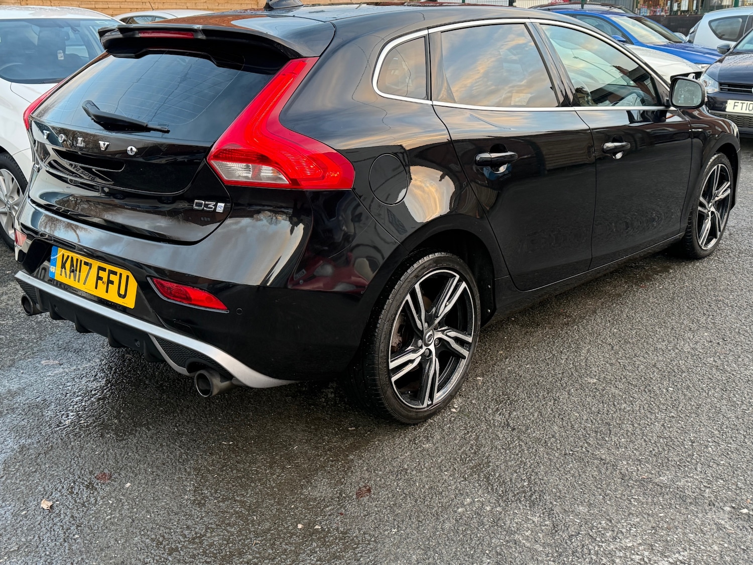 Used Volvo V40 2017 for sale - 77005548: Photo 11