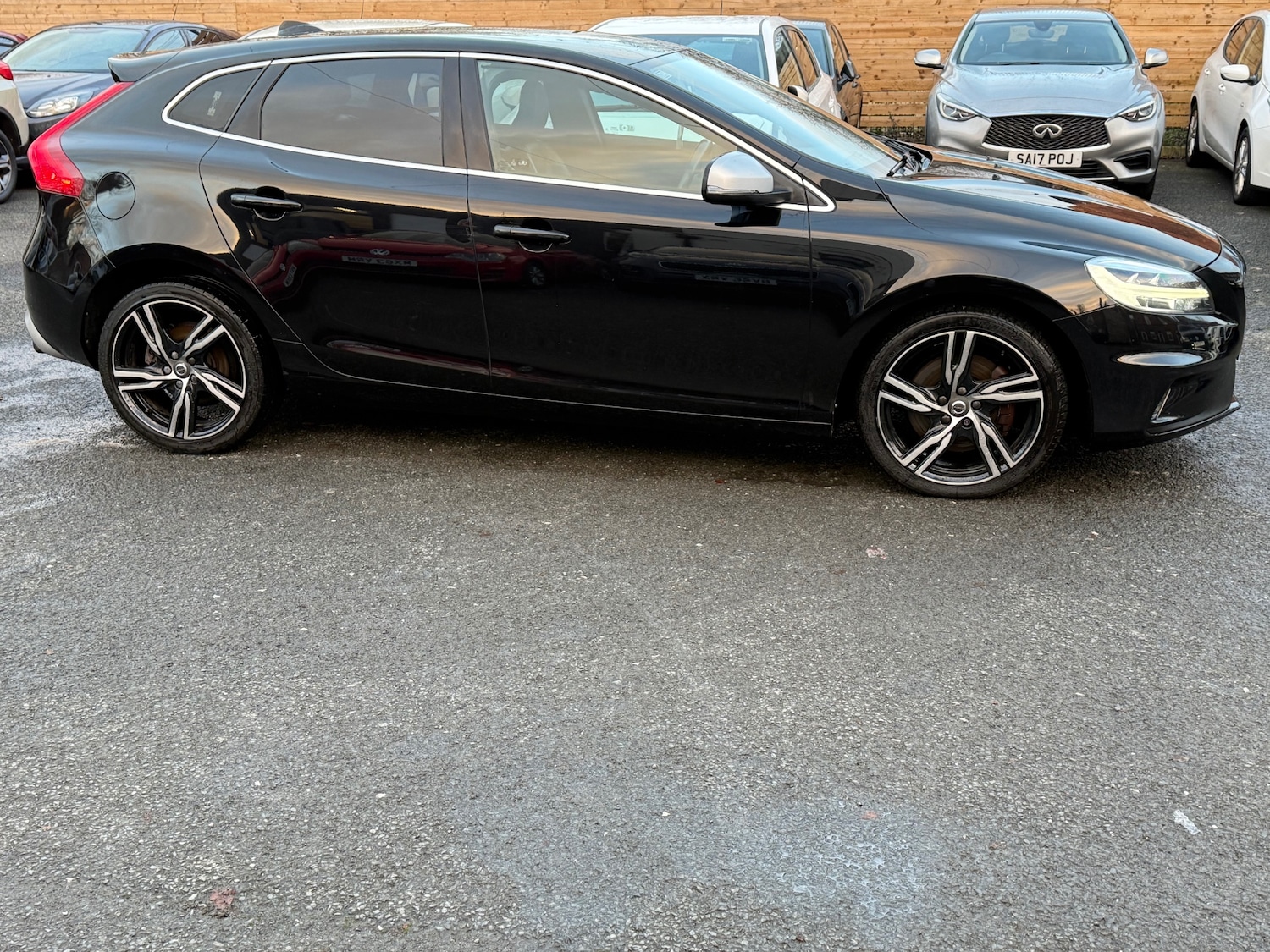 Used Volvo V40 2017 for sale - 77005548: Photo 15