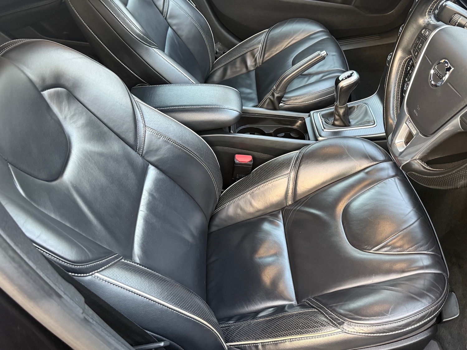 Used Volvo V40 2017 for sale - 77005548: Photo 31