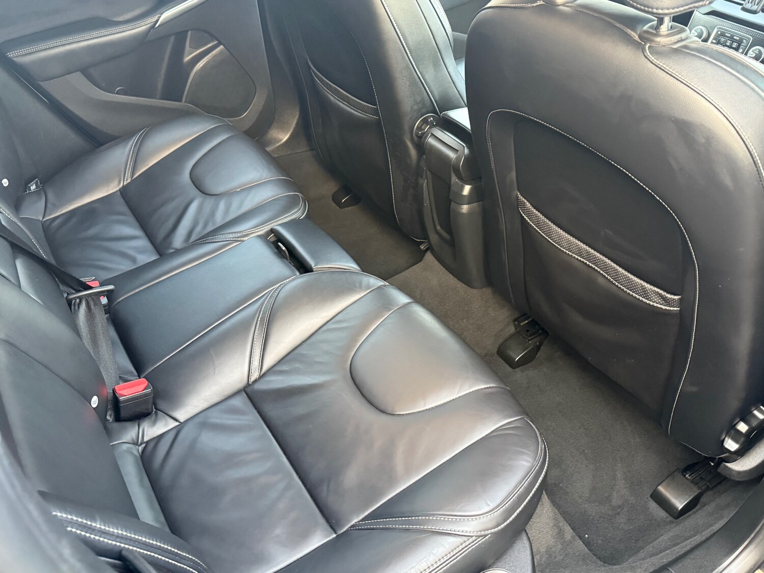 Used Volvo V40 2017 for sale - 77005548: Photo 33